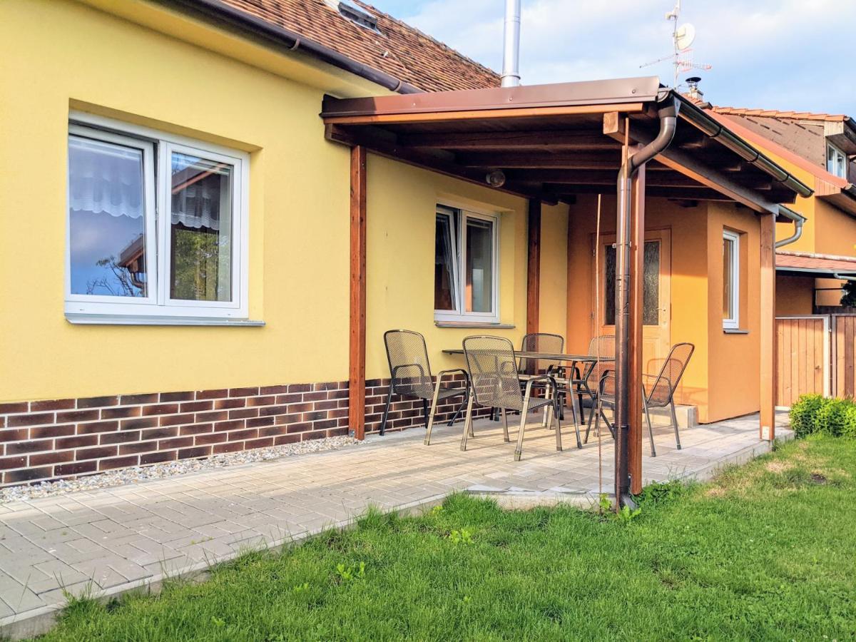 Ubytovani Ve Vinarstvi Medek | Medek House & Winery Uherské Hradiště Kültér fotó